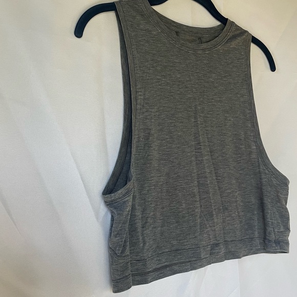 Lululemon Cropped Tank - Picture 8 of 8